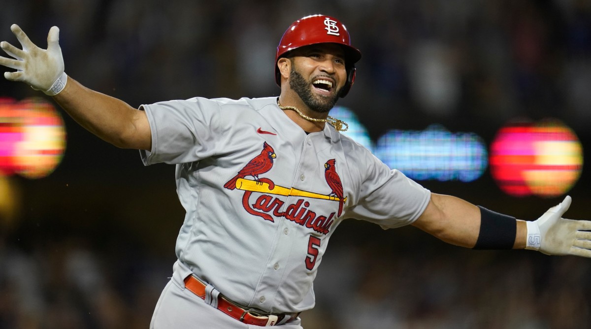 Albert Pujols Celebrated With Beltré After Historic Homer