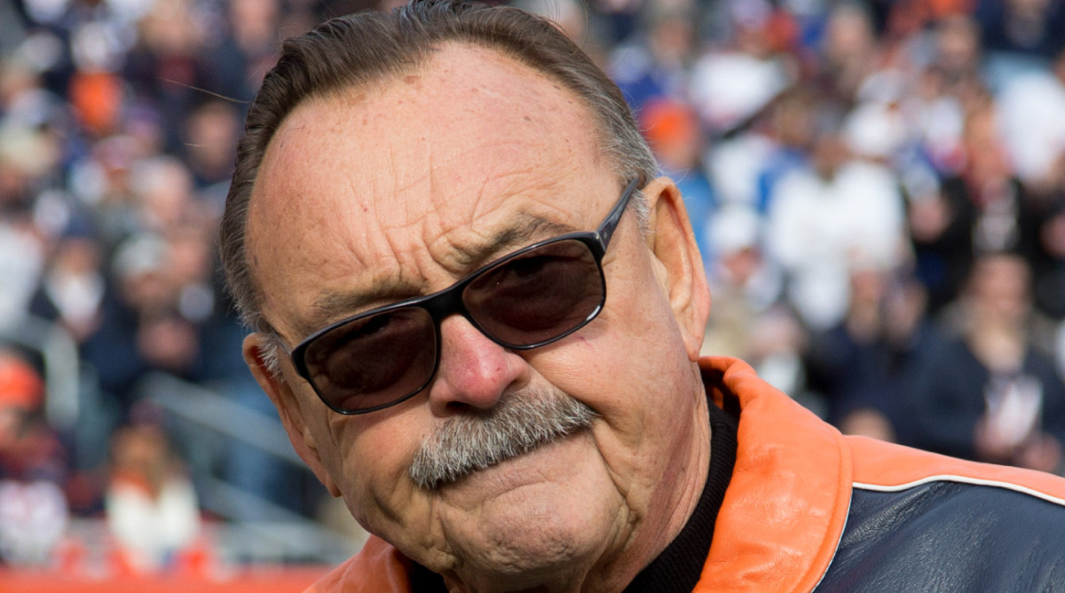 Bears’ Legend Dick Butkus Takes Victory Lap After Packers Struggle