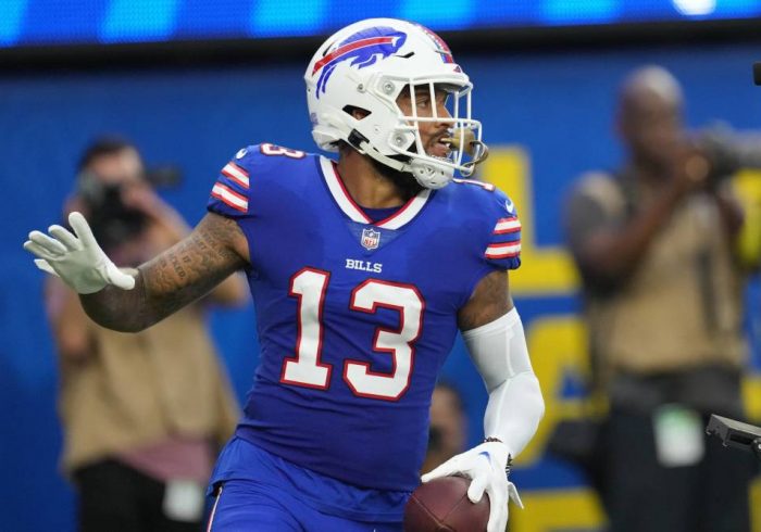 Bills’ Gabe Davis Honors ‘The Office’ With Cleats vs. Dolphins