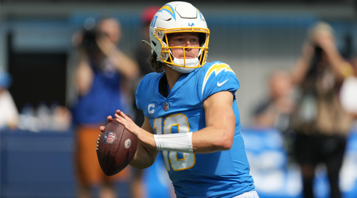 Chargers Head Coach Addresses Justin Herbert’s Injury After Week 3 Loss