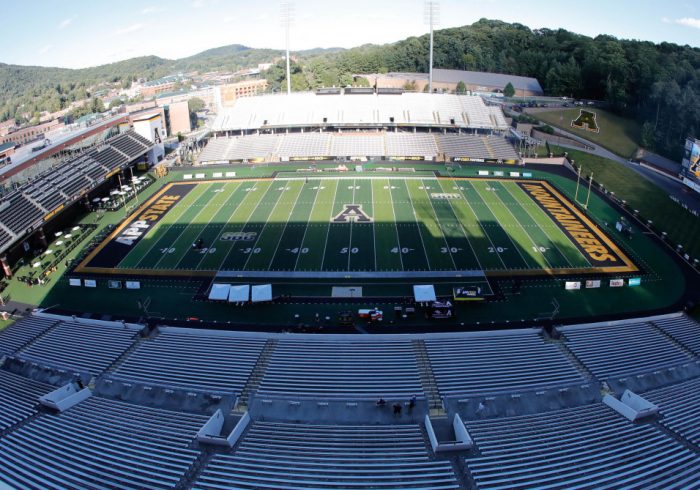 College Football’s Most—and Least—Picturesque Stadiums