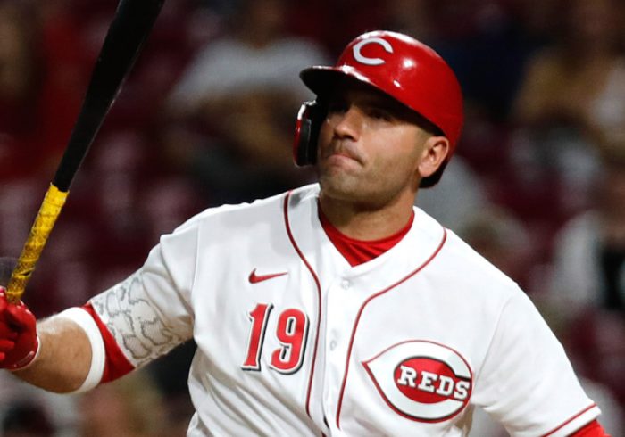 Joey Votto Sits in Crowd With Reds Fans During Injury Absence