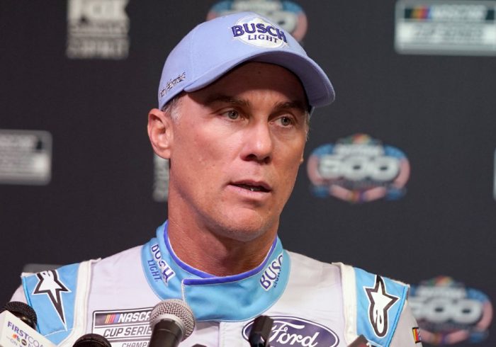 Kevin Harvick Points Out Aspects of F1 That NASCAR Needs