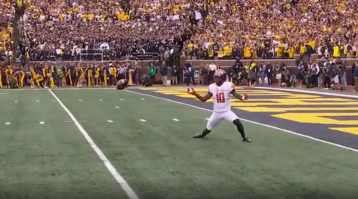 Maryland KR Takes Kickoff Off Helmet Leading to Michigan TD
