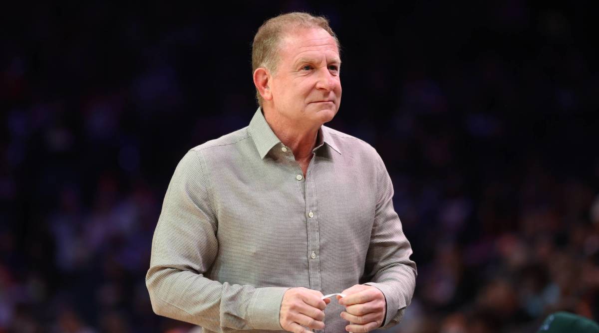 NBA Players Union Exec Wants Suns’ Sarver Banned for Life