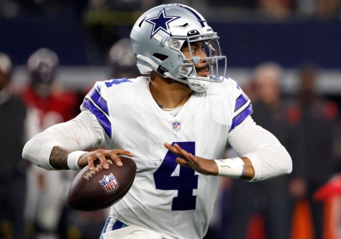 Report: Cowboys ‘Unlikely’ to Pursue QB Trade After Prescott Injury