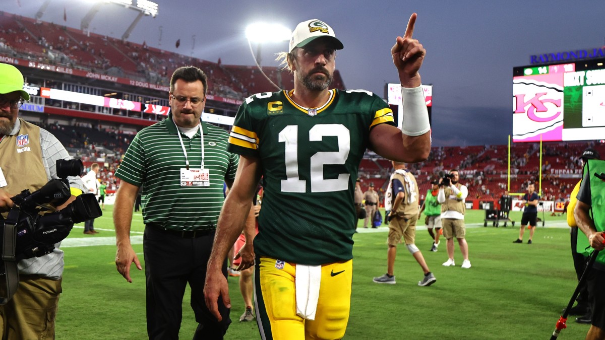 Rodgers Explains Viral Jumbotron Quote After Bucs Win