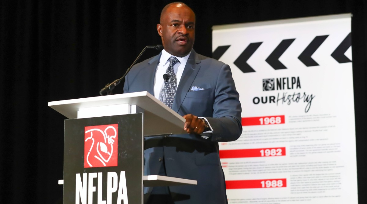 Smith: NFLPA to ‘Pursue Every Legal Option’ in Tua Situation