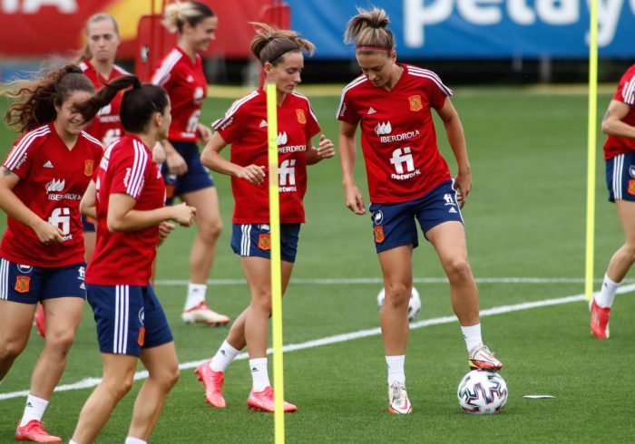 Spanish FA Announces ‘Unprecedented’ Mass Women’s Player Resignations