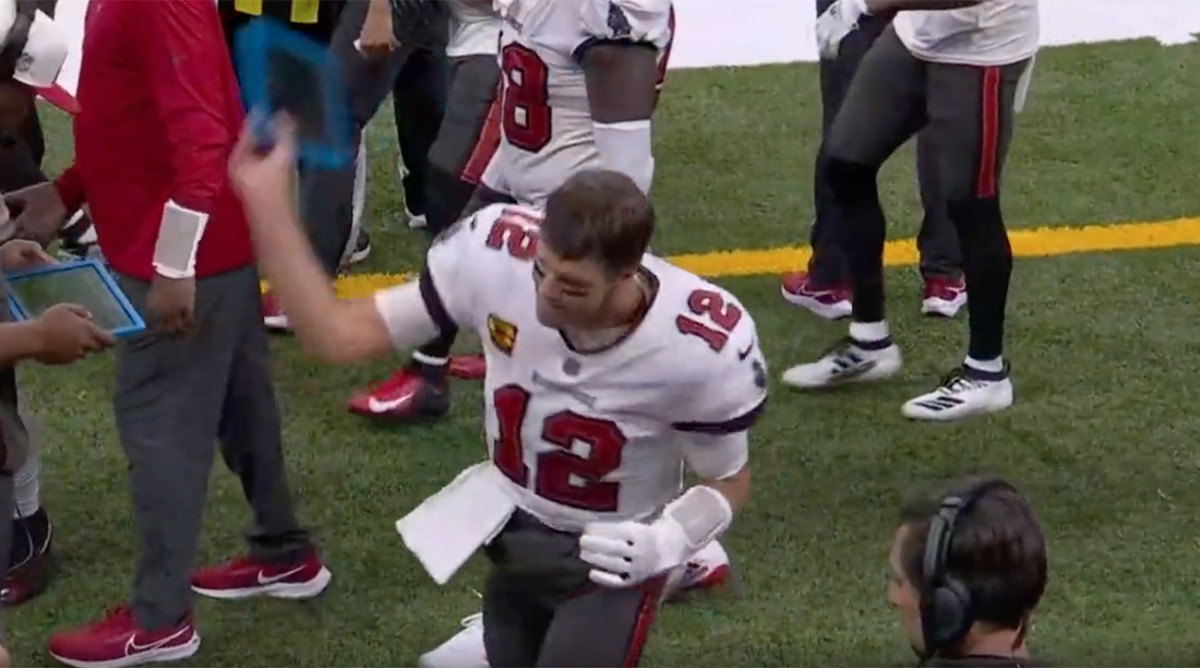 Tom Brady Spikes Another Tablet on Sideline Against Saints