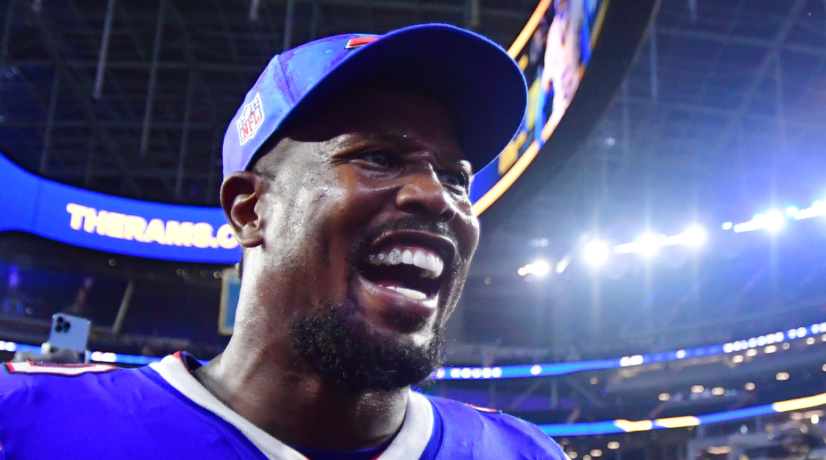 Von Miller Explains Deep Meaning Behind His Unique Triangle Haircut