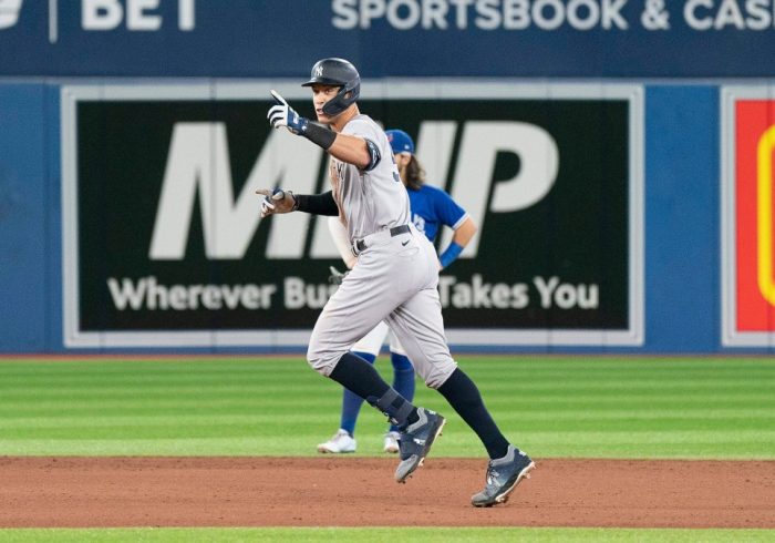 Watch: Fan Misses Catching Judge’s 61st Homer By Inches