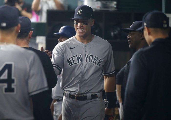 Aaron Judge Tweets Message for Teammates, Fans After 62nd HR