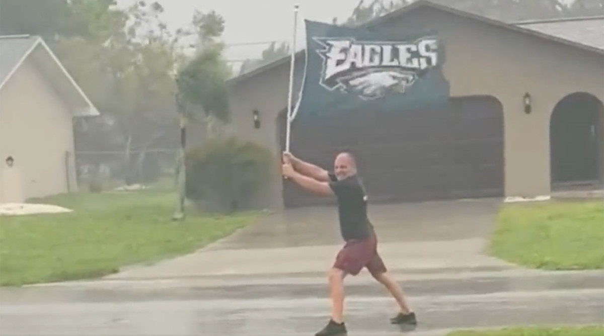 An Eagles Fan and Cheesecake Guy Takes on a Hurricane