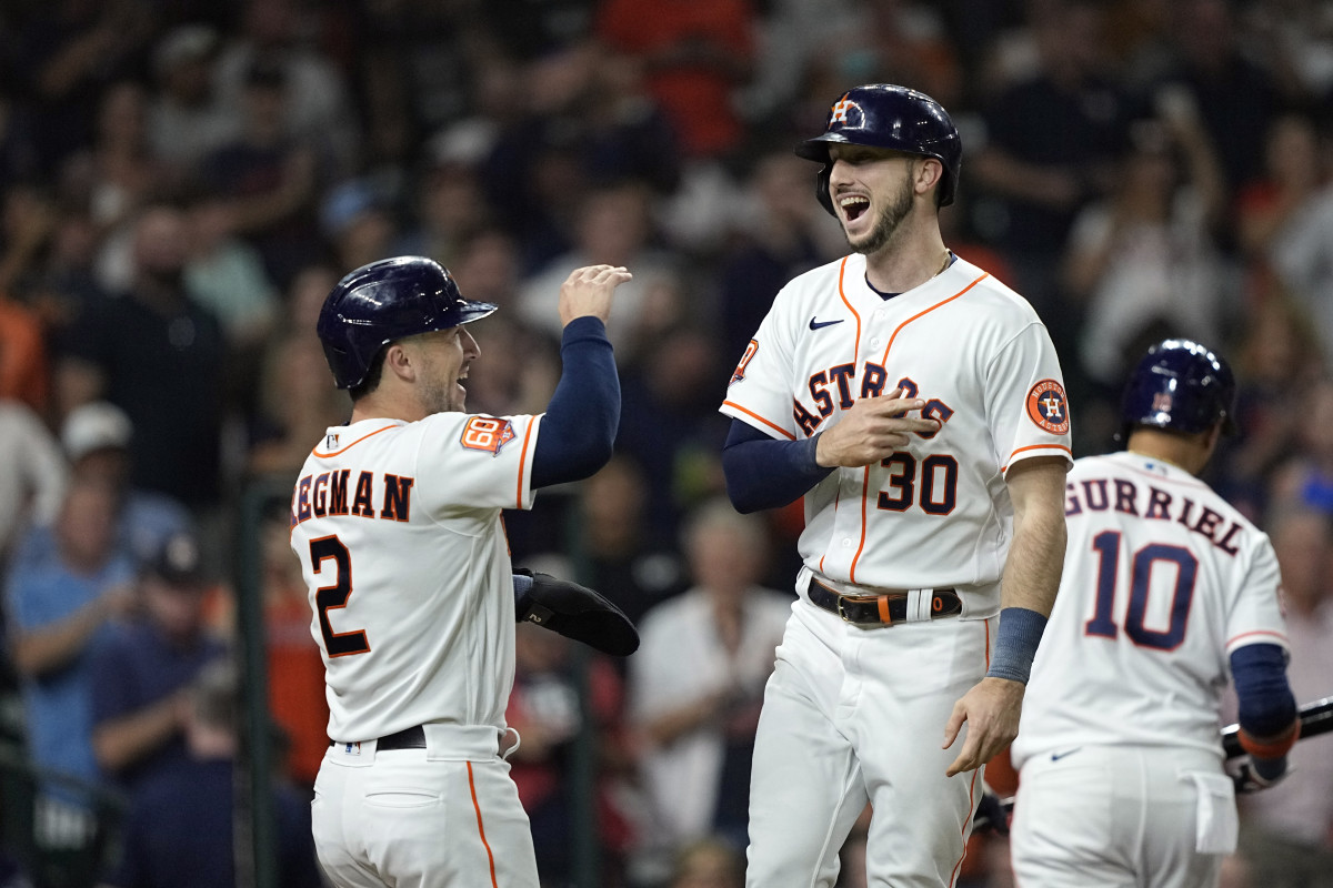 Braves' Title Defense Begins Against Phillies in NLDS