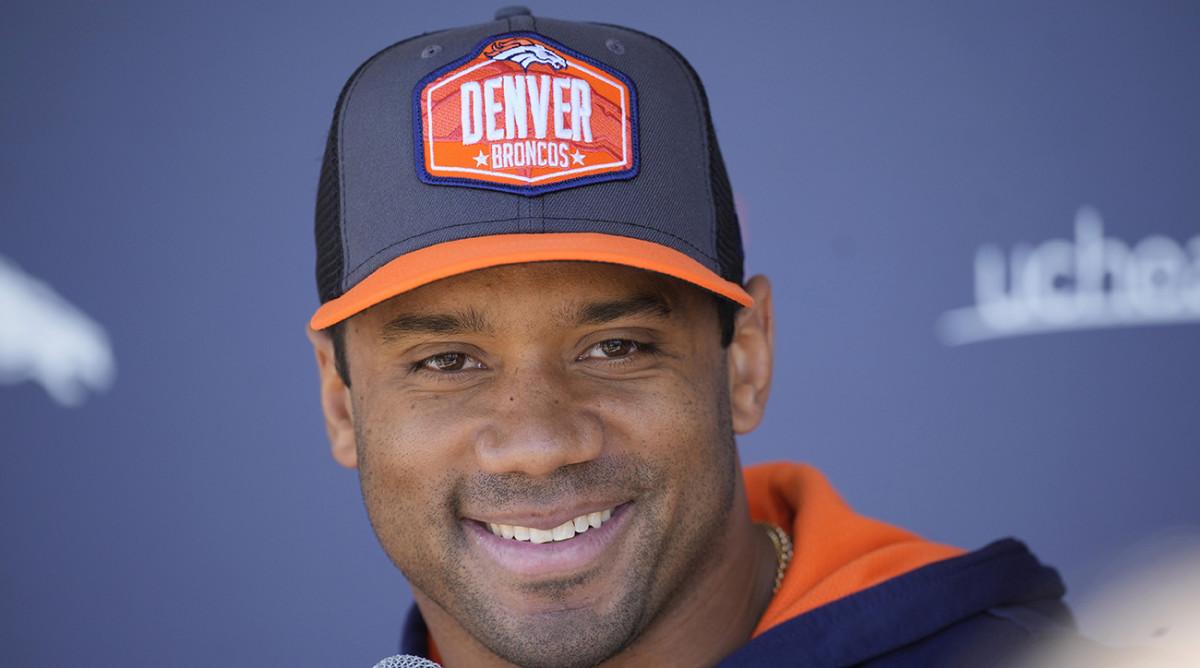 Broncos GM Feels ‘Really Good’ About Russell Wilson Contract