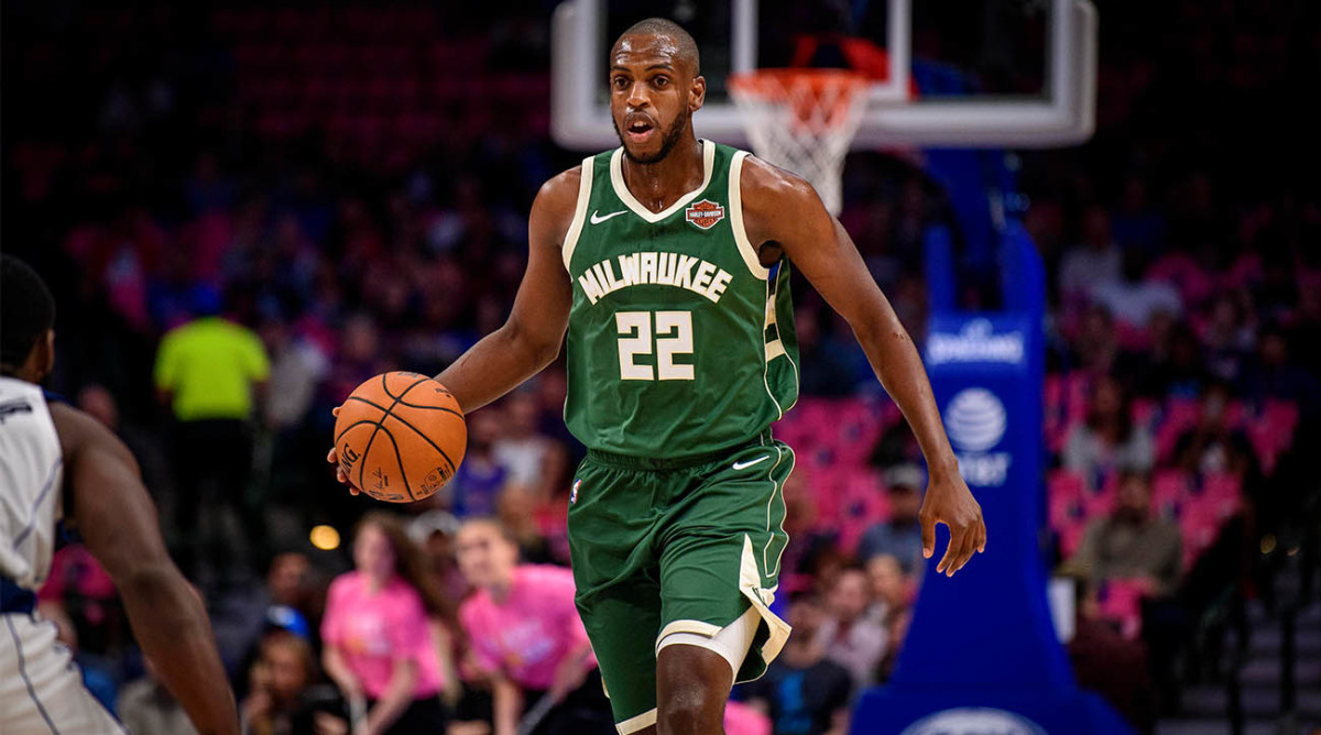 Bucks’ Khris Middleton to Miss Time After Wrist Surgery, per Report