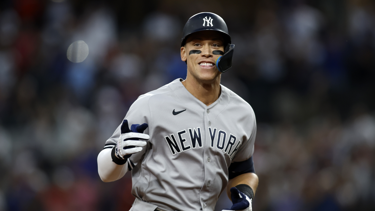 College Football World Rejoices After Aaron Judge’s 62nd Home Run