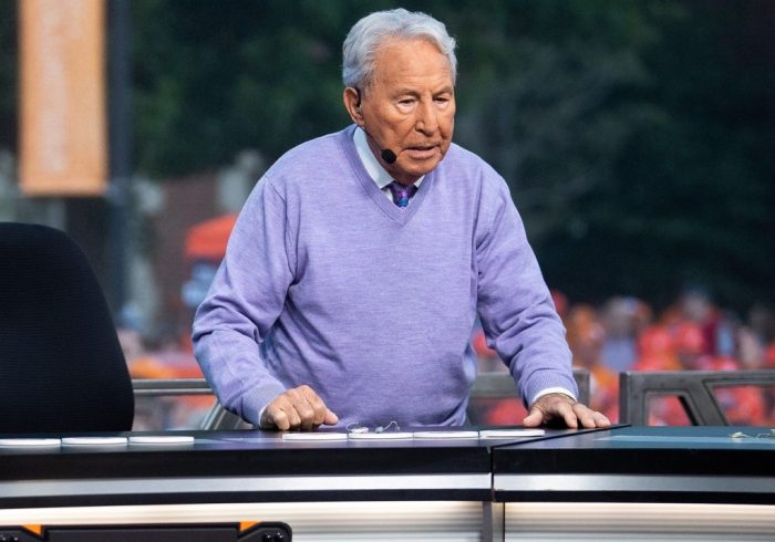 Deion Sanders Reacts to Florida State INT Tie With Lee Corso
