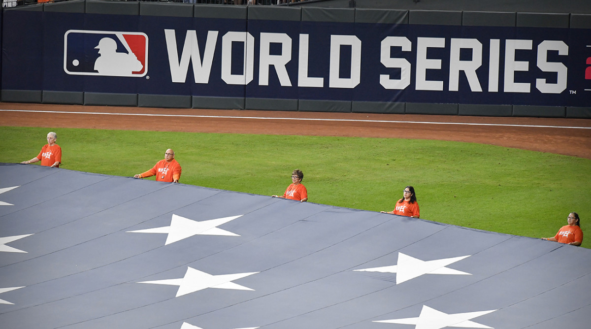 Eric Burton Bungles National Anthem Lyrics Before World Series Game 1