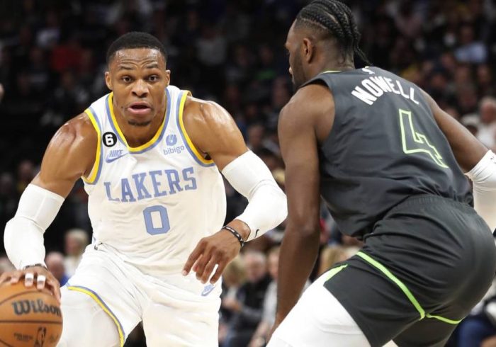 LeBron James Praises Russell Westbrook for Play Off Bench