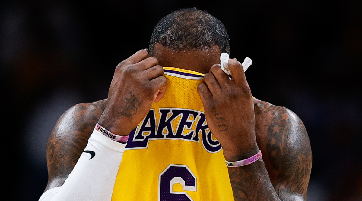 LeBron Vows to Be More Aggressive After Lakers’ Latest Loss