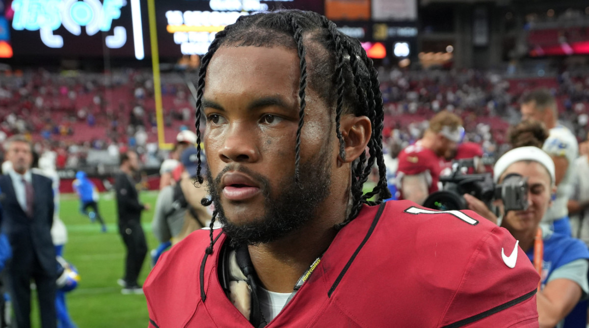 NFL World Reacts to Kyler Murray’s Extravagant Pregame Suit