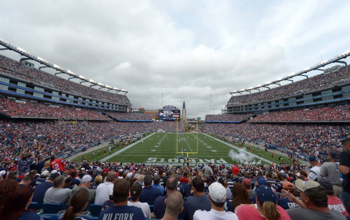 Patriots to Wear Classic Uniforms in Sunday’s Game vs. Lions