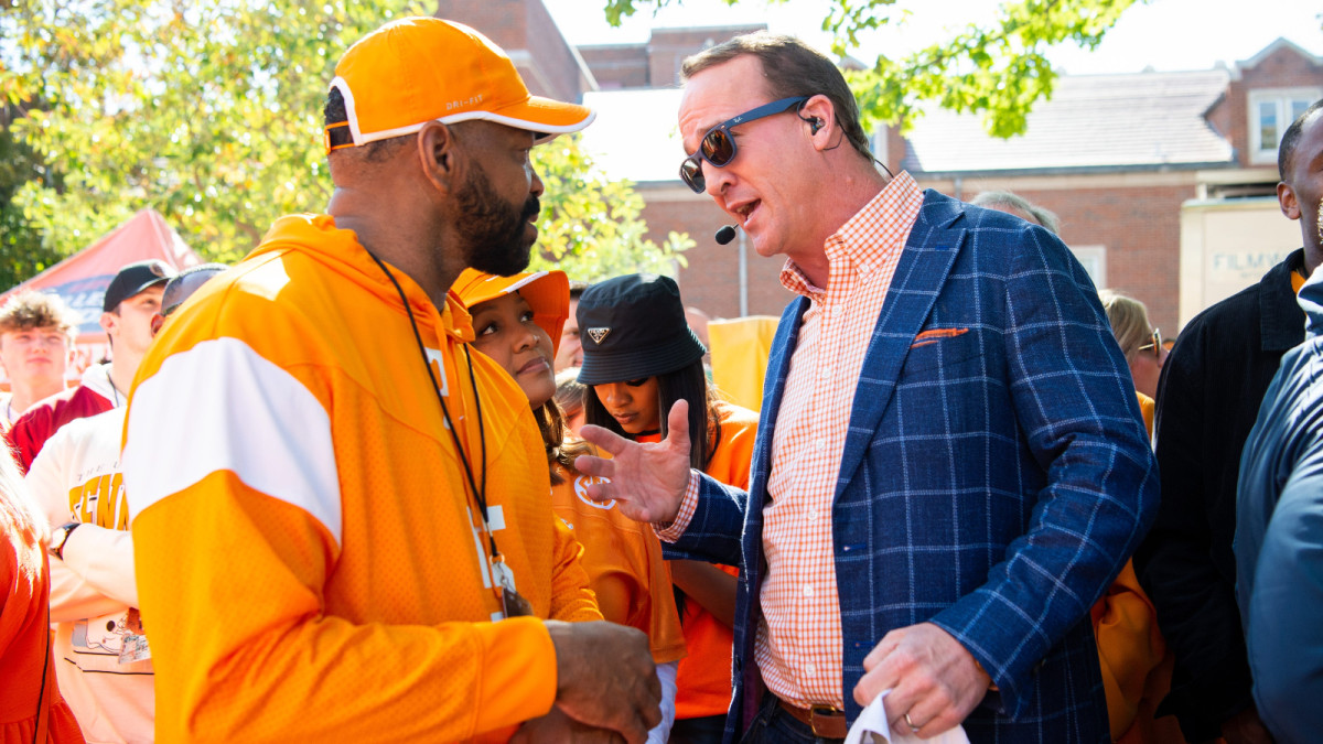 Peyton Manning Lights Victory Cigar After Tennessee Upsets Alabama