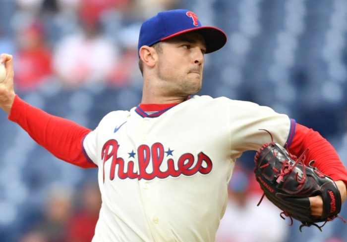 Phillies’ Robertson Out With Injury From Celebration