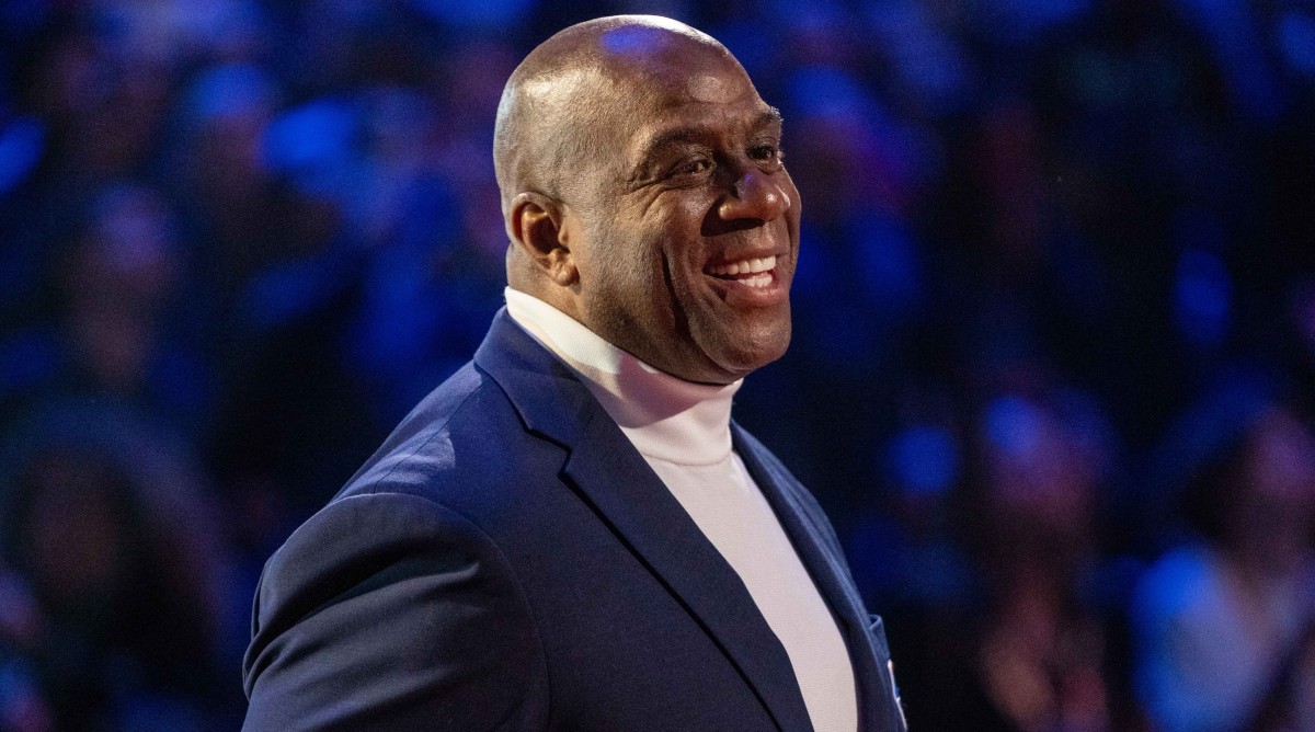 Report: Magic Johnson Wants to Buy Stake in Raiders