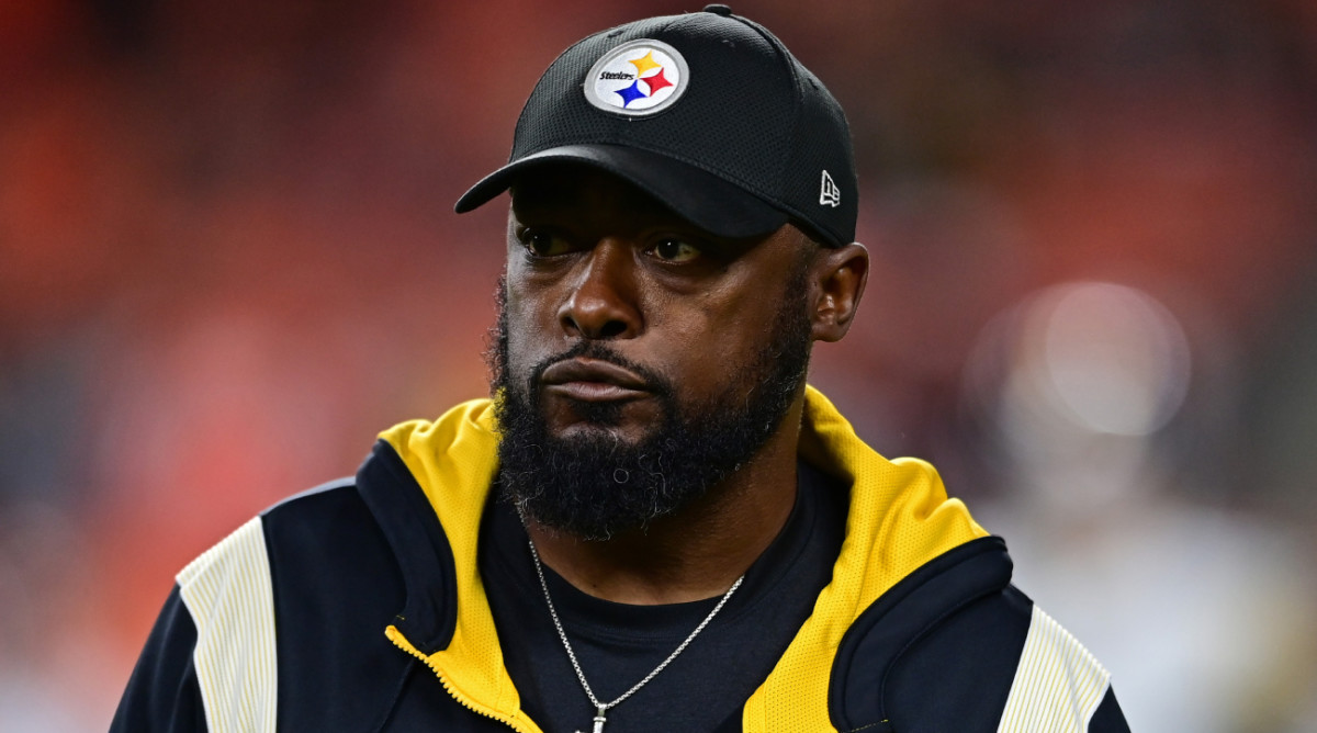 Steelers’ Mike Tomlin Evades Question About Starting Quarterback