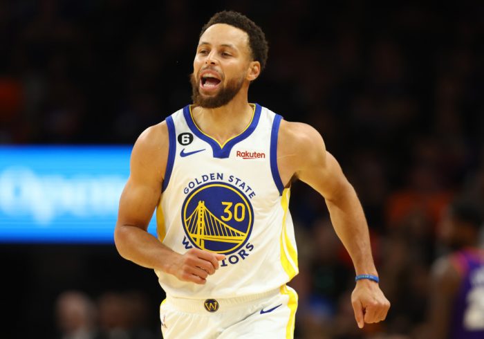 Steph Curry Hilariously Calls Out Kevin Harlan After a Free Throw Jinx