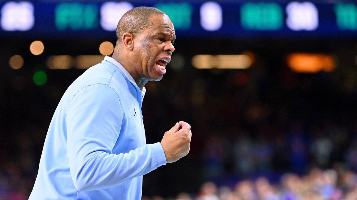 UNC’s Hubert Davis Receives Contract Extension, Pay Raise