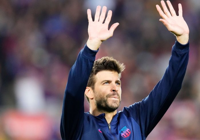 Barcelona’s Pique Announces Sudden Retirement