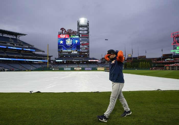Resetting the World Series Stage After Rainout Postpones Game 3