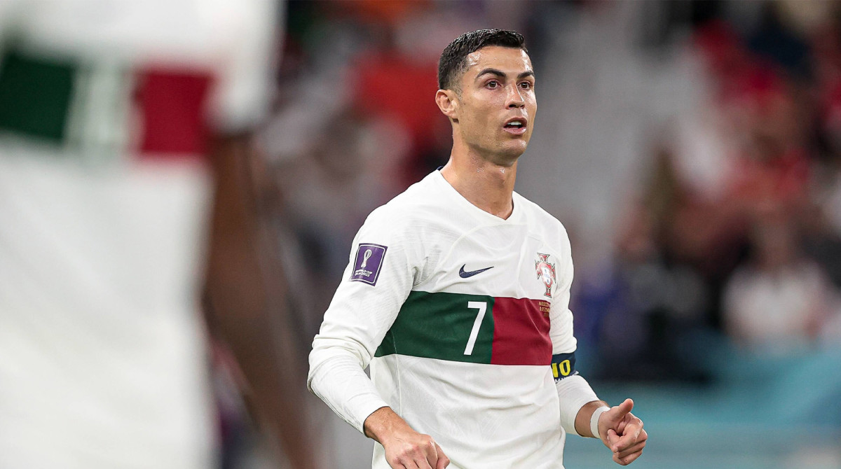 Cristiano Ronaldo Signs With Saudi Arabian Club Al-Nassr