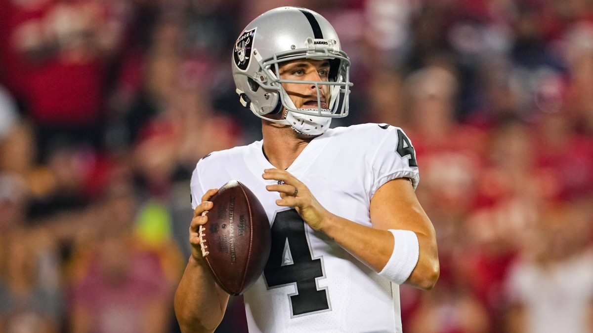 Raiders’ Derek Carr Leaves Team Following Demotion, per Reports