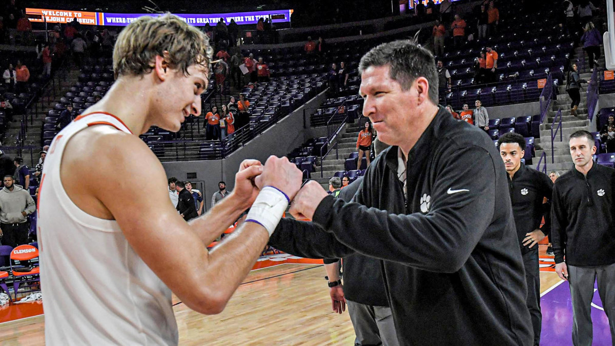 Brad Brownell and More Are Cooling Their Coaching Hot Seats