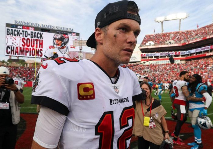 Brady Explains Plan to Play Week 18 Despite Locked-in Playoff Spot