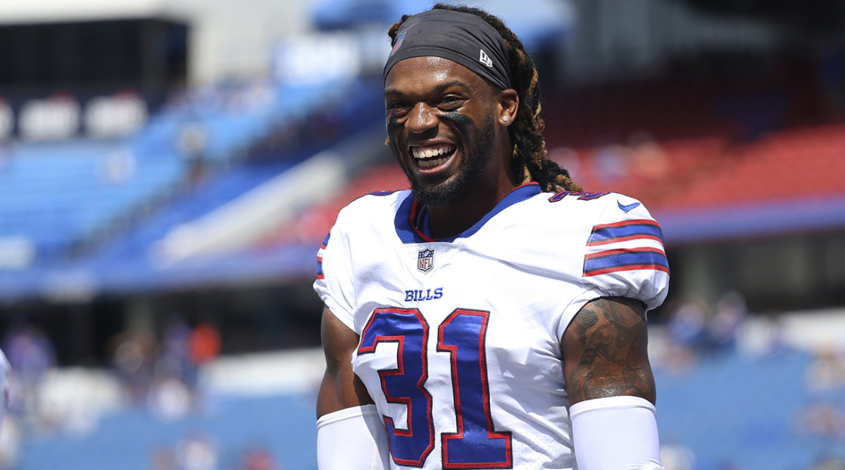 Damar Hamlin Back With Bills Teammates for First Time (Photo)