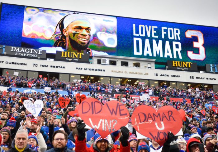 Damar Hamlin Tweets Perfect Reaction to Bills’ Opening Touchdown