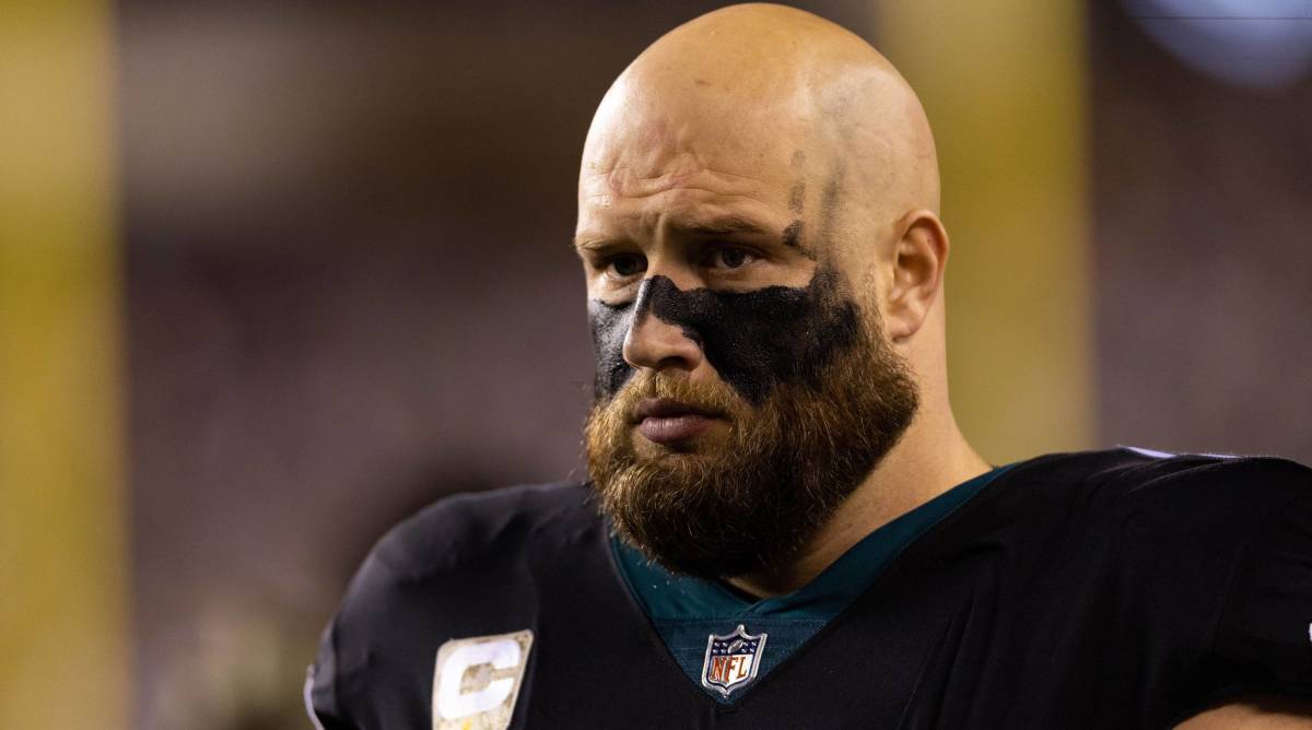Eagles’ Lane Johnson on Status for Playoffs After Injury: ‘I’m Playing’