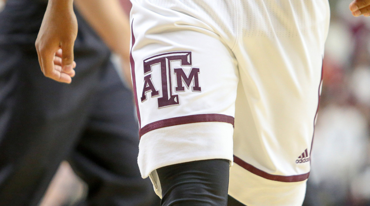 Forgotten Uniforms Delay Texas A&M-Florida Basketball Game