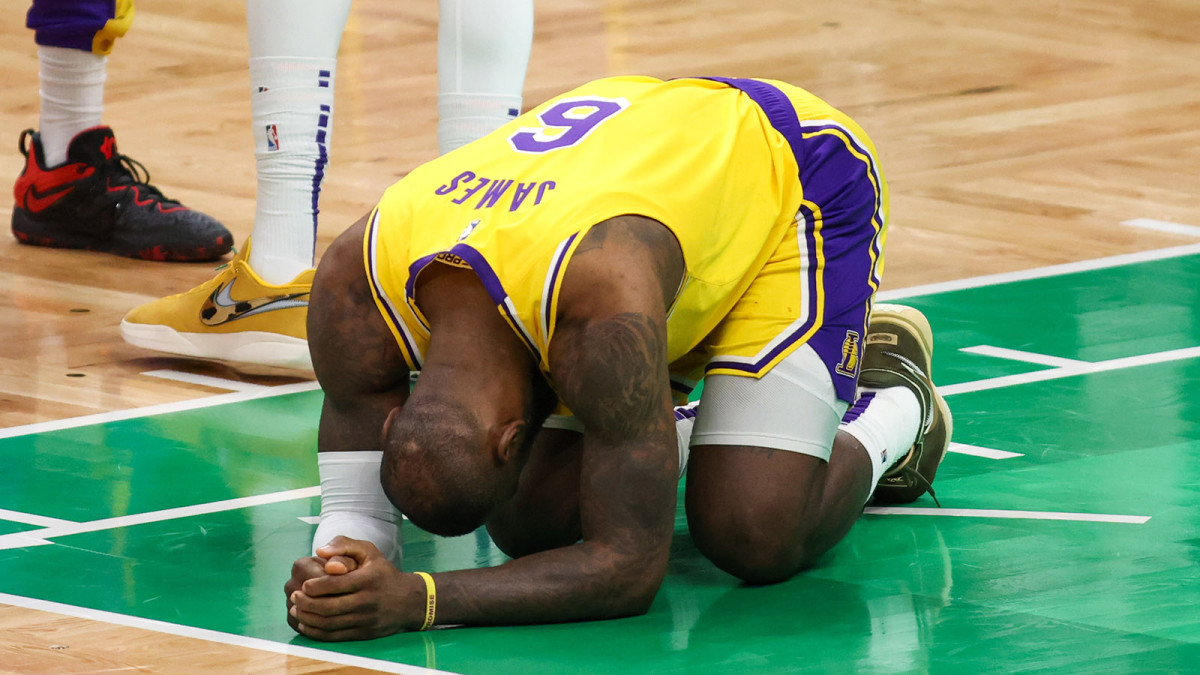 LeBron and the Lakers Can’t Let the Bad Calls Linger