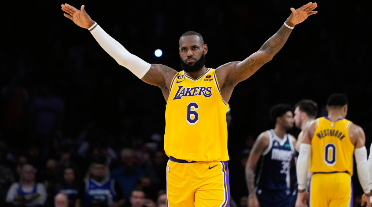 LeBron Eclipses 38K Career Points As March to Passing Kareem Continues