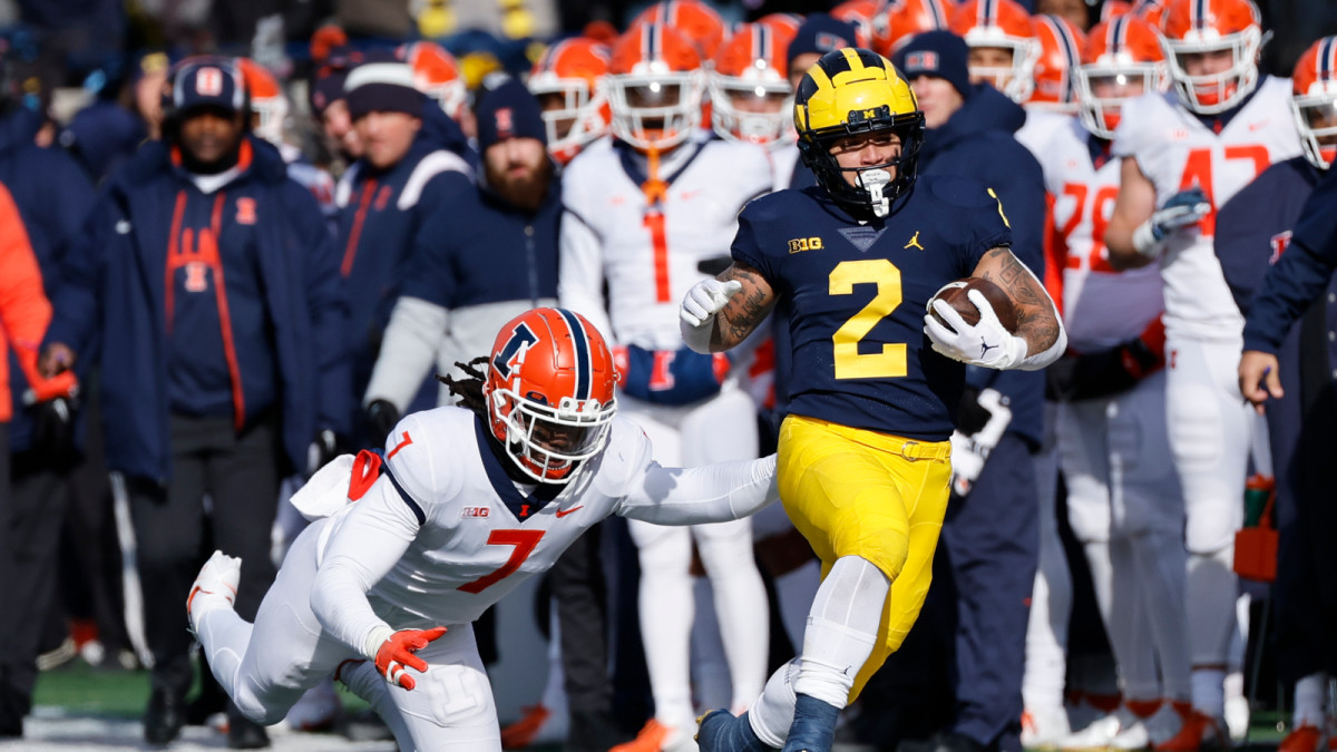 Michigan RB Blake Corum’s Car Was Reported Stolen From His Home