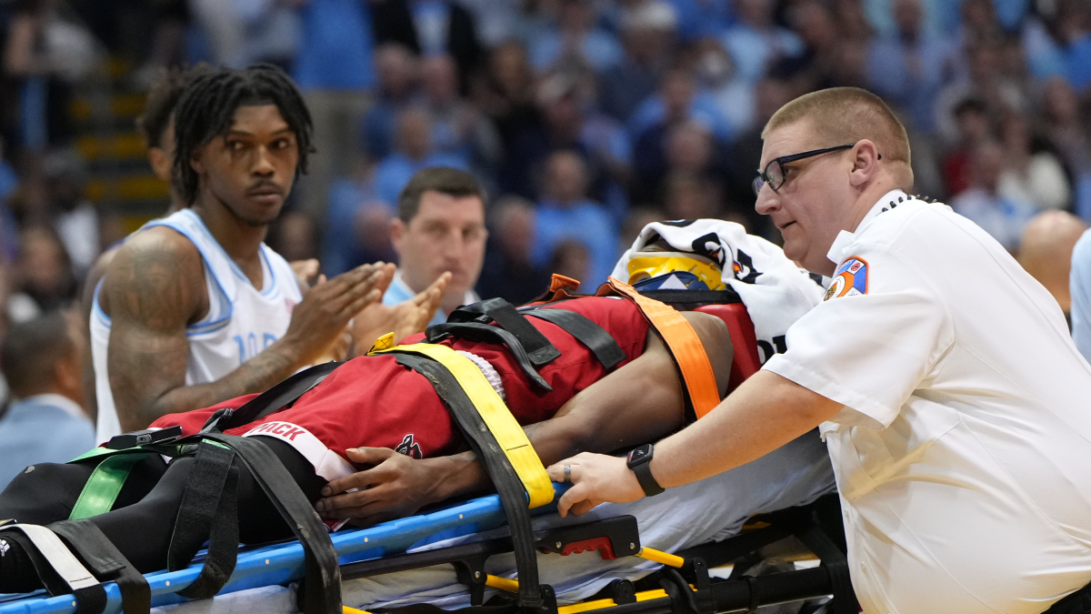 NC State’s Terquavion Smith Taken to Hospital After Fall vs. UNC