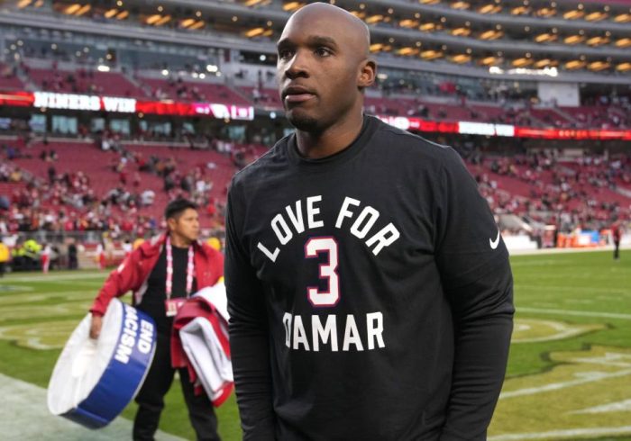 Report: DeMeco Ryans a ‘Top Candidate’ for Texans Job