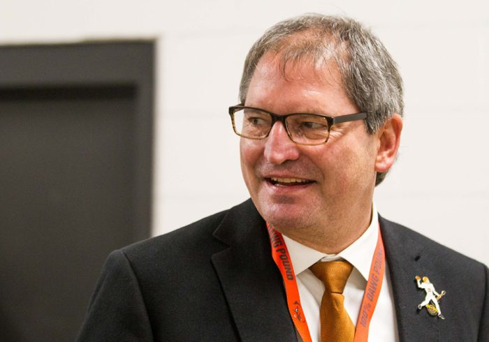Reports: Browns Fire Bernie Kosar for Placing Bet on Team